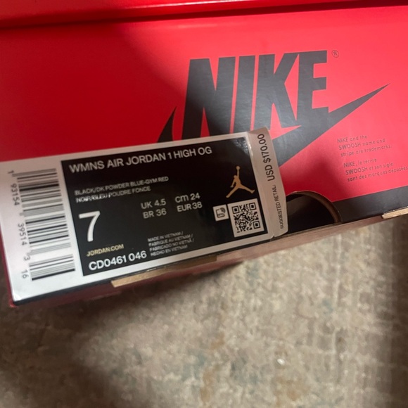 Wmns Air Jordan 1 High OG 'NC to Chi' NIB size 7 - Picture 3 of 9